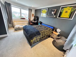 Bedroom- click for photo gallery